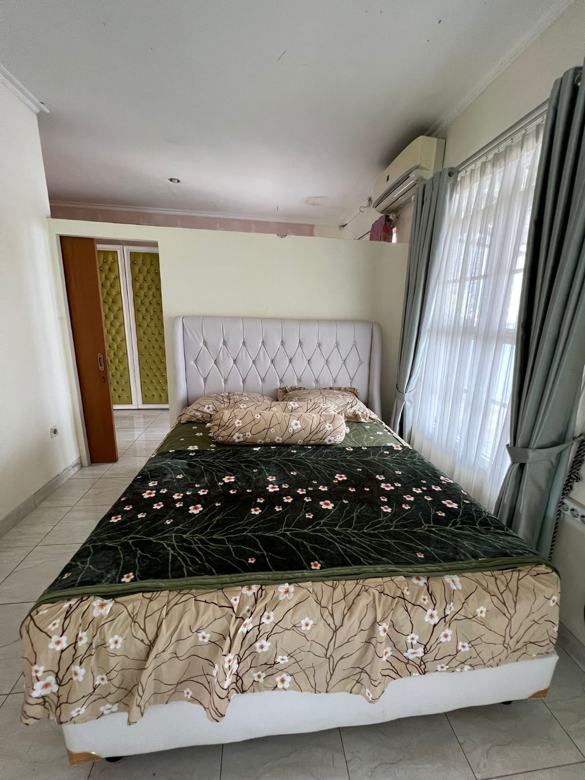 DiSewakan Rumah Full Furnish di Taman Picadilly Lippo Cikarang